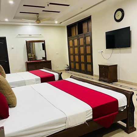 Hotel Clifton Inn Karachi Exterior photo