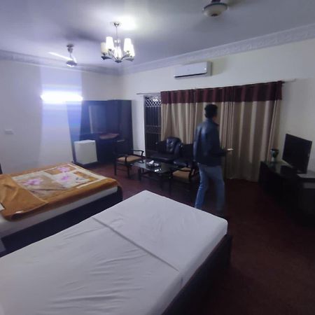 Hotel Clifton Inn Karachi Exterior photo